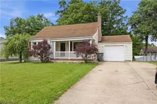 910 S Hazelwood Ave, Youngstown, OH 44509 - Photo 2