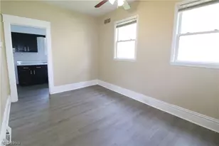 1302 Oregon Ave, Steubenville, OH 43952 - Photo 8