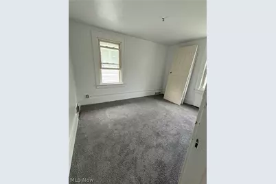 802 Clay Drive, Akron, OH 44311 - Photo 8