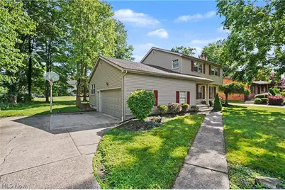 1372 Doncaster Drive, Youngstown, OH 44511 - Photo 38