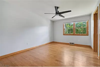 1372 Doncaster Drive, Youngstown, OH 44511 - Photo 8