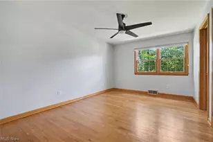 1372 Doncaster Dr, Youngstown, OH 44511 - Photo 8