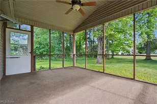 1372 Doncaster Dr, Youngstown, OH 44511 - Photo 30