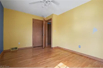 1372 Doncaster Drive, Youngstown, OH 44511 - Photo 10