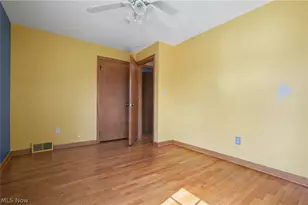 1372 Doncaster Dr, Youngstown, OH 44511 - Photo 10