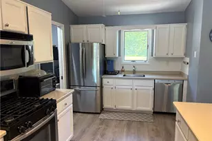 2396 Plum Creek Dr, Roaming Shores, OH 44084 - Photo 10