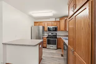 4760 Sunnyside Dr, Stow, OH 44224 - Photo 16