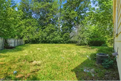 1620 Cedar Drive, Lorain, OH 44052 - Photo 34