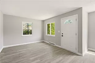 1620 Cedar Dr, Lorain, OH 44052 - Photo 4