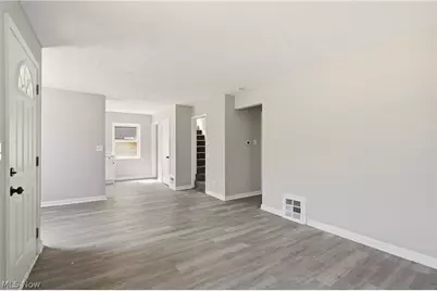1620 Cedar Drive, Lorain, OH 44052 - Photo 2