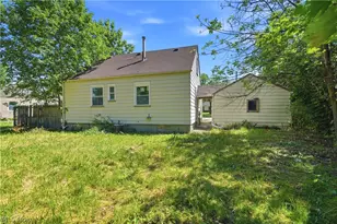 1620 Cedar Dr, Lorain, OH 44052 - Photo 32