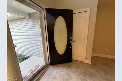 484 Water Pointe Lane, Brunswick, OH 44212 - Photo 2