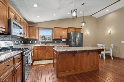 805 Wynncrest Drive, Marietta, OH 45750 - Photo 16