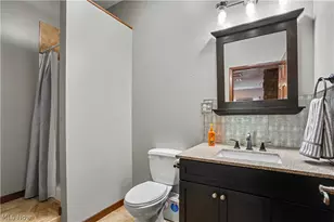 805 Wynncrest Dr, Marietta, OH 45750 - Photo 38