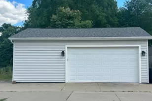 2372 Triplett Blvd, Akron, OH 44312 - Photo 2