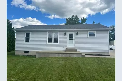 2372 Triplett Boulevard, Akron, OH 44312 - Photo 32