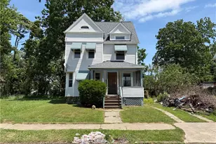1205 E 111th St, Loveland, OH 44108 - Photo 1