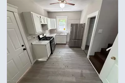 1096 E 72nd Street, Loveland, OH 44103 - Photo 6