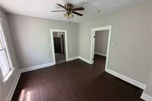 1096 E 72nd St, Loveland, OH 44103 - Photo 4