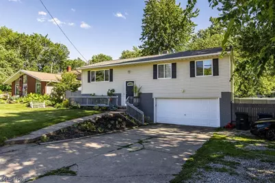 4560 Center Road, Brunswick, OH 44212 - Photo 2