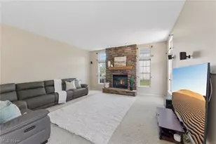33318 Vintage Cir, Avon, OH 44011 - Photo 10