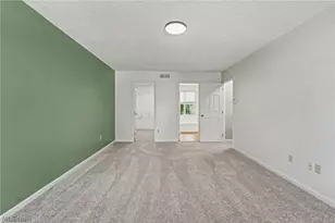 1023 Cooper's Run, Amherst, OH 44001 - Photo 18