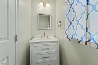 1023 Coopers Run, Amherst, OH 44001 - Photo 14