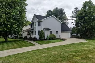 104 Pinedale Dr, Dover, OH 44622 - Photo 2