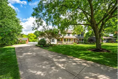 2384 Twin Lakes Drive, Uniontown, OH 44685 - Photo 40