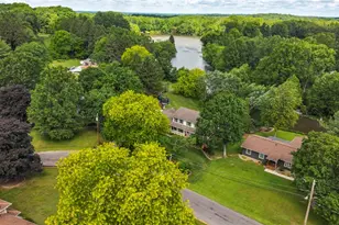 2384 Twin Lakes Dr, Uniontown, OH 44685 - Photo 38