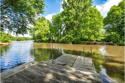 2384 Twin Lakes Drive, Uniontown, OH 44685 - Photo 34