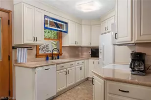 685 Sunnyside, Vermilion, OH 44089 - Photo 16