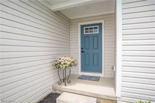 2655 Elkford Circle NE, Canton, OH 44721 - Photo 4