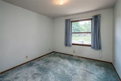 2421 Fairview Road, Uniontown, OH 44685 - Photo 16