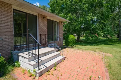 2421 Fairview Road, Uniontown, OH 44685 - Photo 32