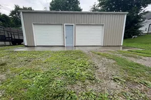 402 Cross St, Newcomerstown, OH 43832 - Photo 12