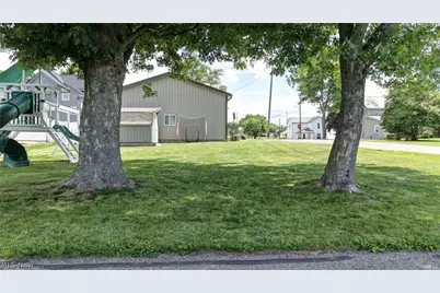 302 SW Maple Street, Sugarcreek, OH 44681 - Photo 18