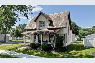 302 SW Maple Street, Sugarcreek, OH 44681 - Photo 2