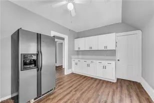 3271 W 43rd St, Loveland, OH 44109 - Photo 8