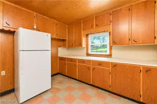 12201 King Church Ave NW, Uniontown, OH 44685 - Photo 14