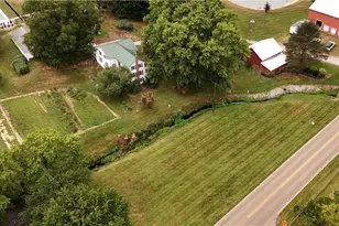 12201 King Church Ave NW, Uniontown, OH 44685 - Photo 6