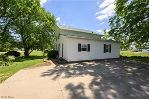 12201 King Church Ave NW, Uniontown, OH 44685 - Photo 40