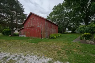 12201 King Church Ave NW, Uniontown, OH 44685 - Photo 34