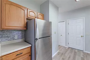 64 Byers Ave, Akron, OH 44302 - Photo 8