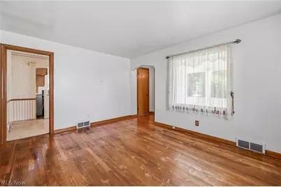 47 Renee Drive, Struthers, OH 44471 - Photo 10
