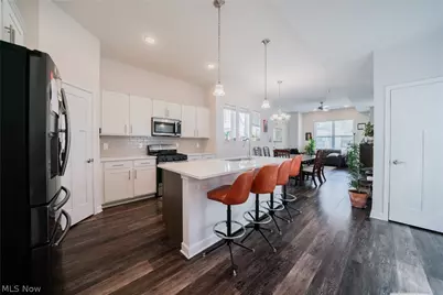 12101 Wade Park Avenue, Loveland, OH 44106 - Photo 8