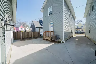 12101 Wade Park Avenue, Loveland, OH 44106 - Photo 22