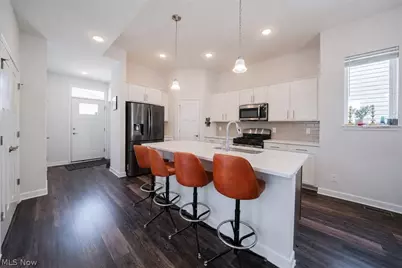 12101 Wade Park Avenue, Loveland, OH 44106 - Photo 10
