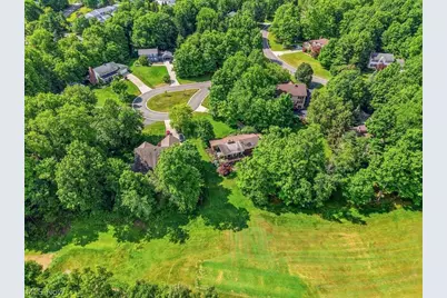 8886 Southbrook Trail, Chagrin Falls, OH 44023 - Photo 44