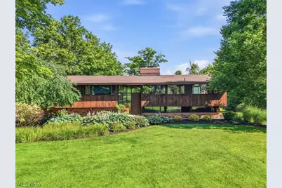 8886 Southbrook Trail, Chagrin Falls, OH 44023 - Photo 1